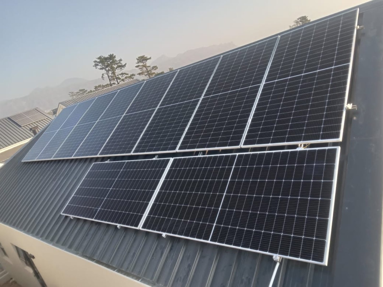 Residential solar panel array installed by Phase Energy